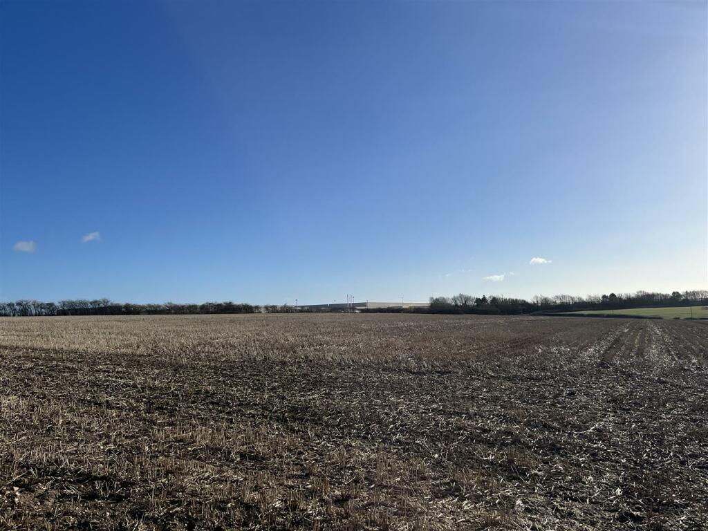Land for sale in Desford Lane, Peckleton, LE9
