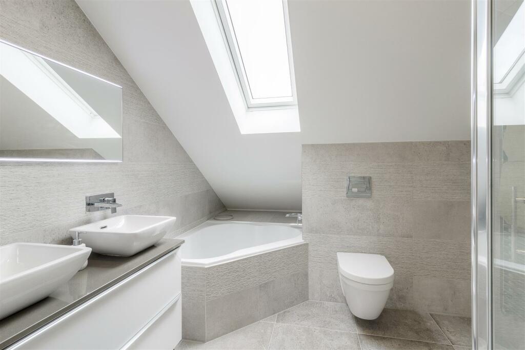 Additional property image - 6 Shilton Lane, Bulkington, CV12