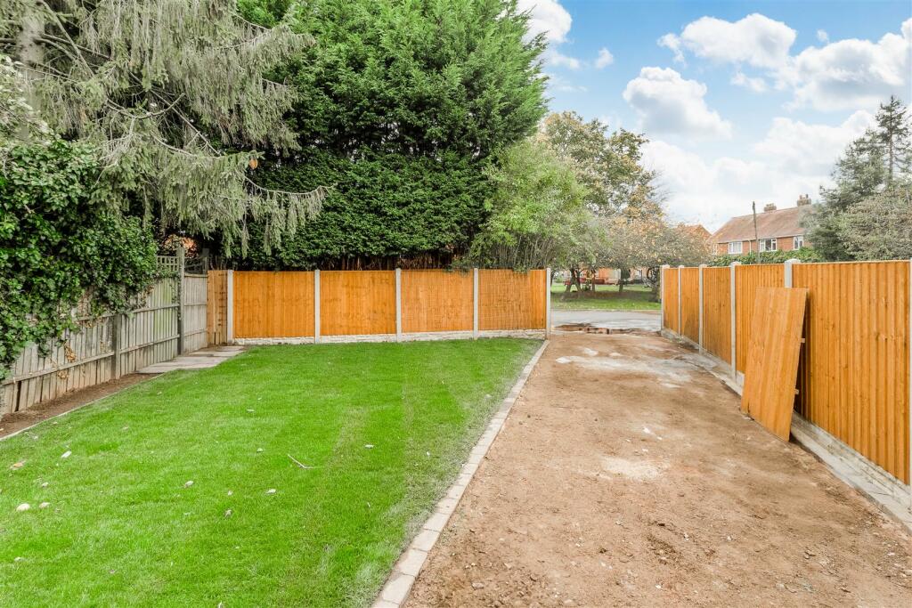 Additional property image - Austrey Lane, Newton Regis, Tamworth, B79