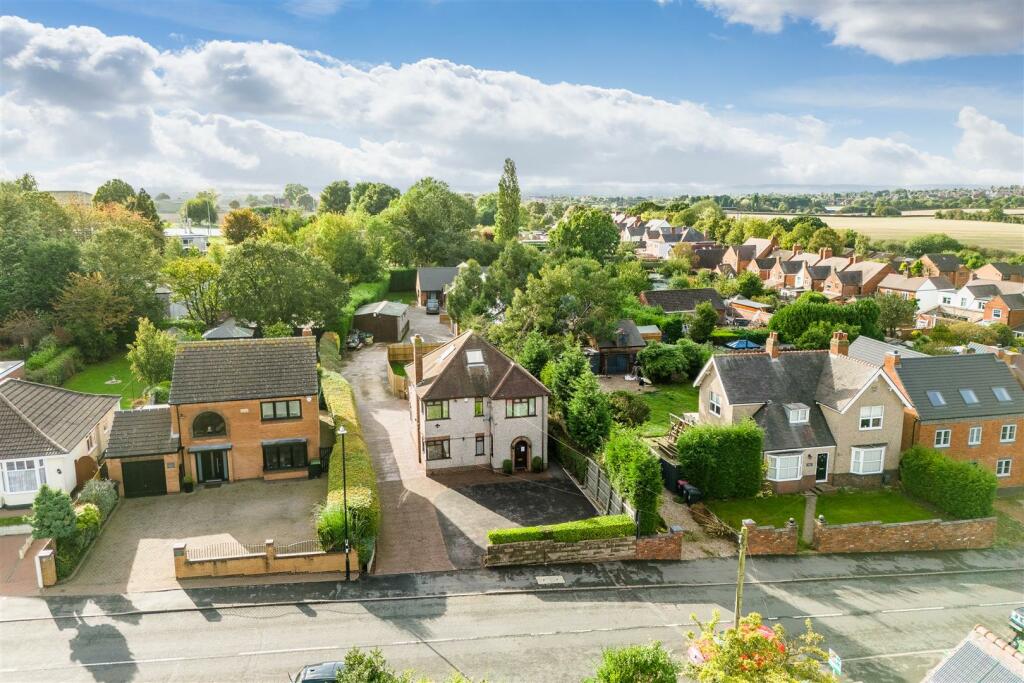 Additional property image - Dordon Road, Dordon, B78