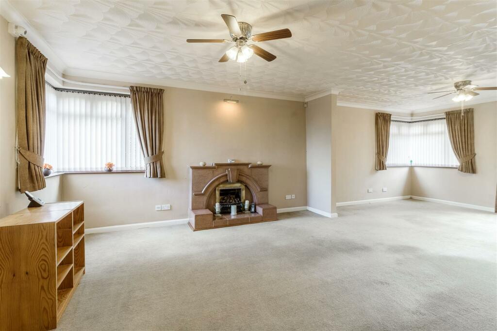 Additional property image - Dordon Road, Dordon, B78