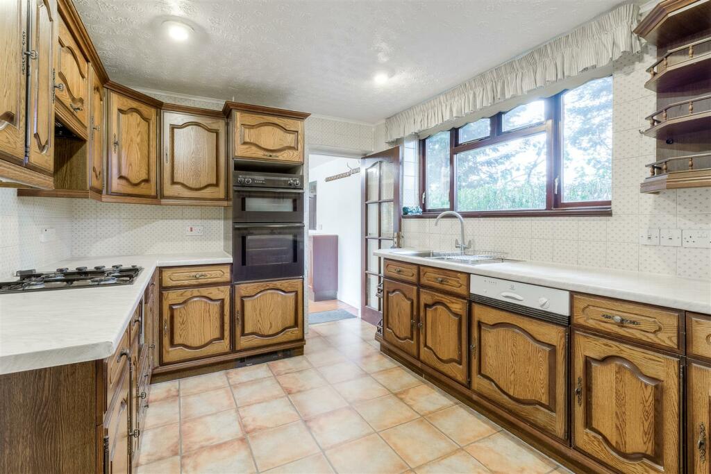 Additional property image - Dordon Road, Dordon, B78