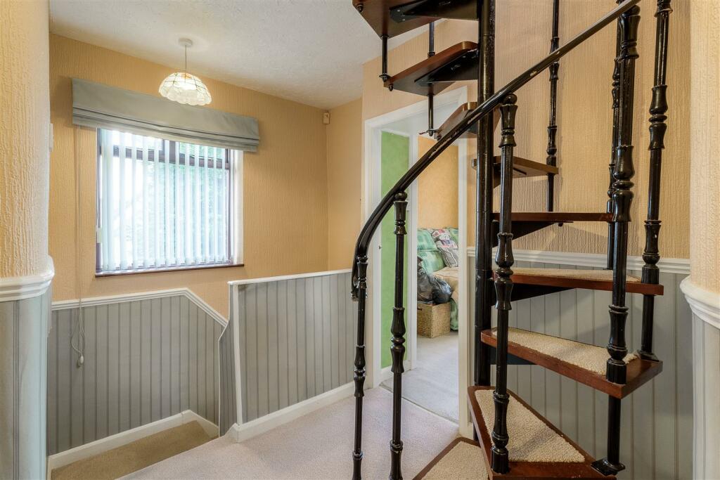 Additional property image - Dordon Road, Dordon, B78