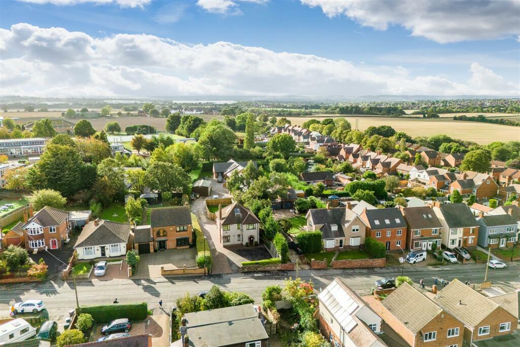 Additional property image - Dordon Road, Dordon, B78