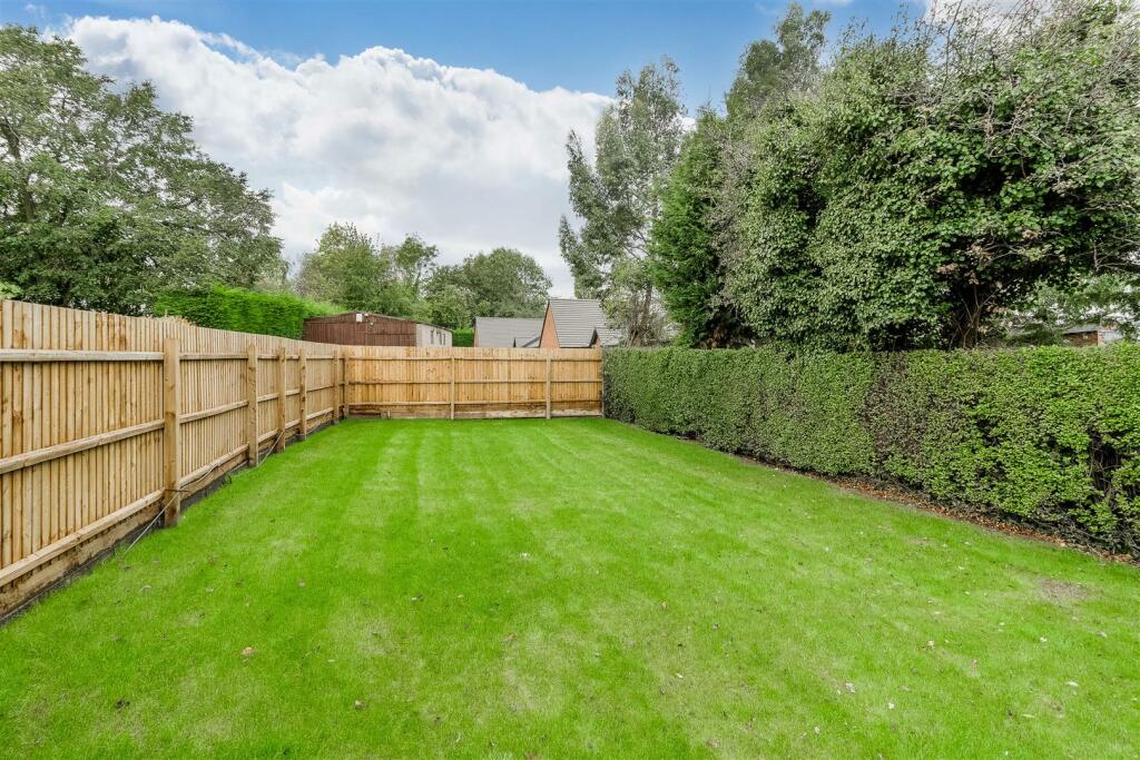 Additional property image - Dordon Road, Dordon, B78