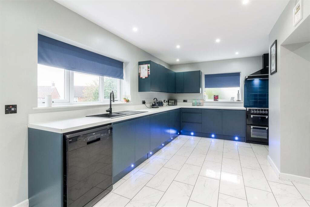 Additional property image - St. Nicholas Estate, Baddesley Ensor, CV9