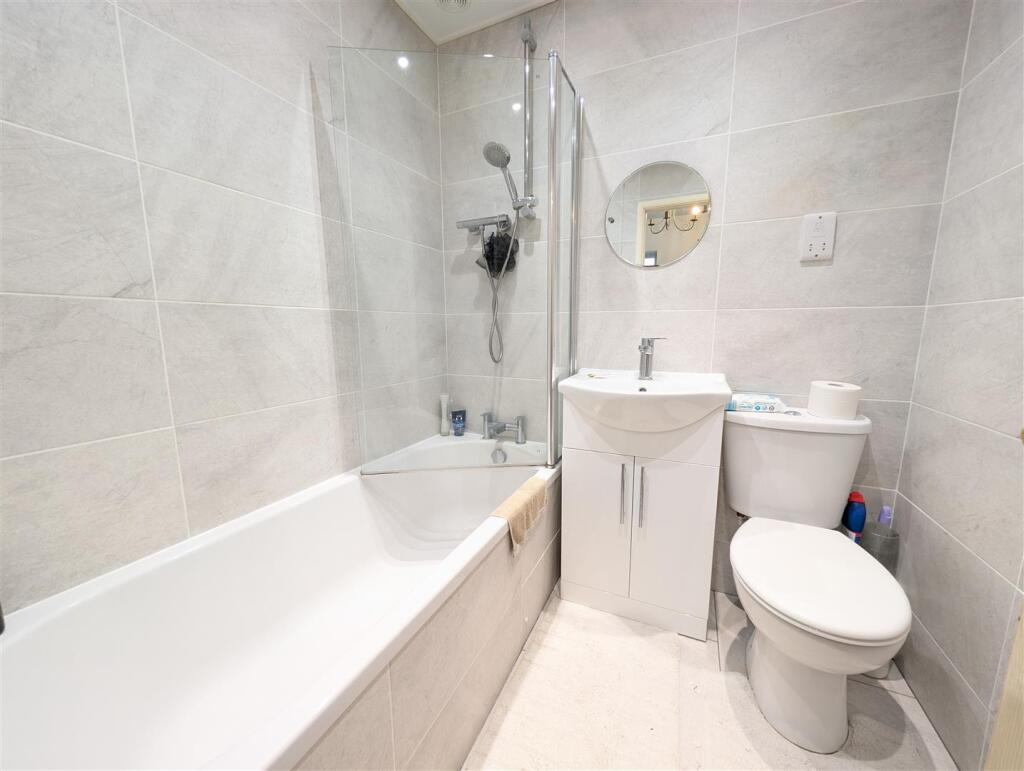 Additional property image - Martins Drive, Atherstone, CV9