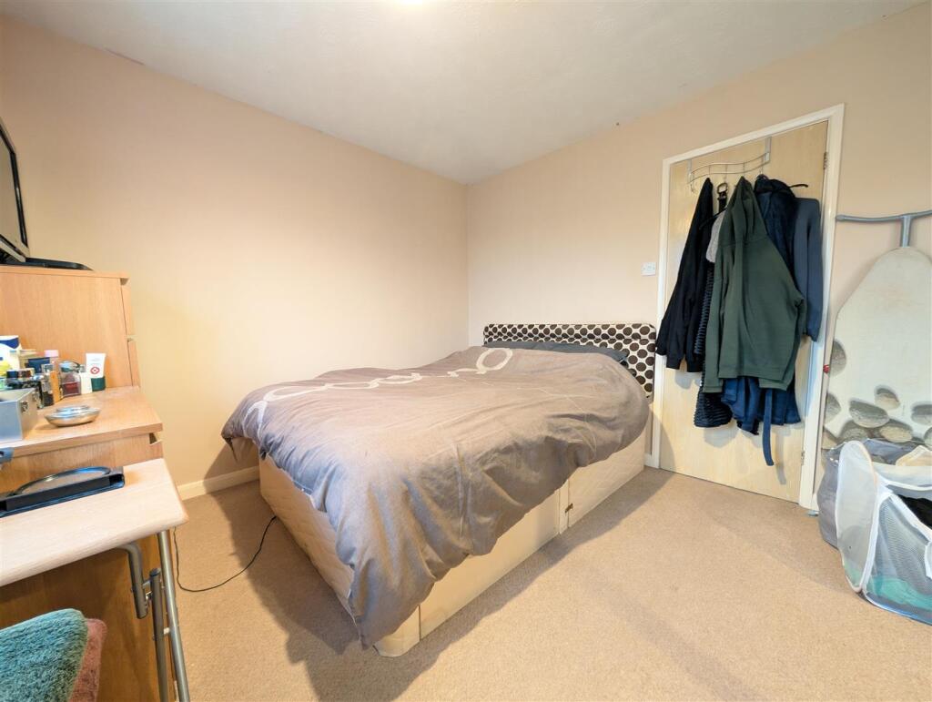 Additional property image - Martins Drive, Atherstone, CV9