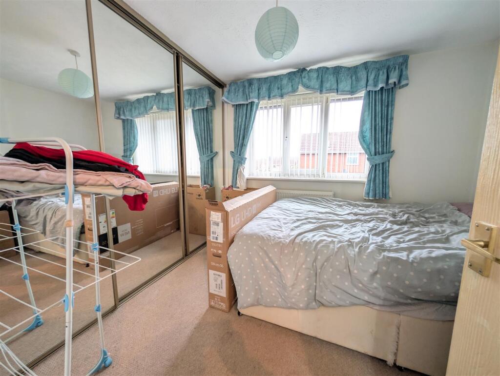 Additional property image - Martins Drive, Atherstone, CV9