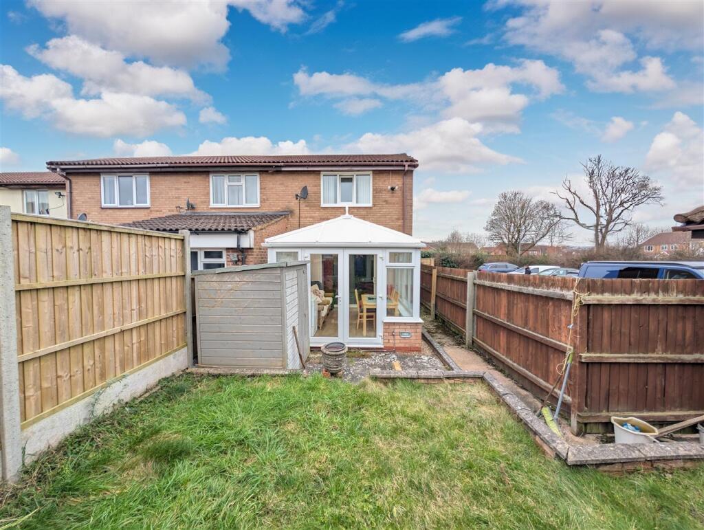 Additional property image - Martins Drive, Atherstone, CV9