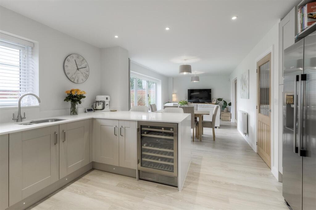 Additional property image - Wilson Close, Newton Regis, B79