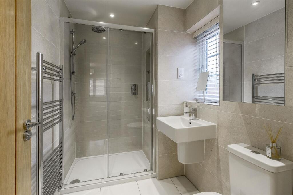 Additional property image - Wilson Close, Newton Regis, B79