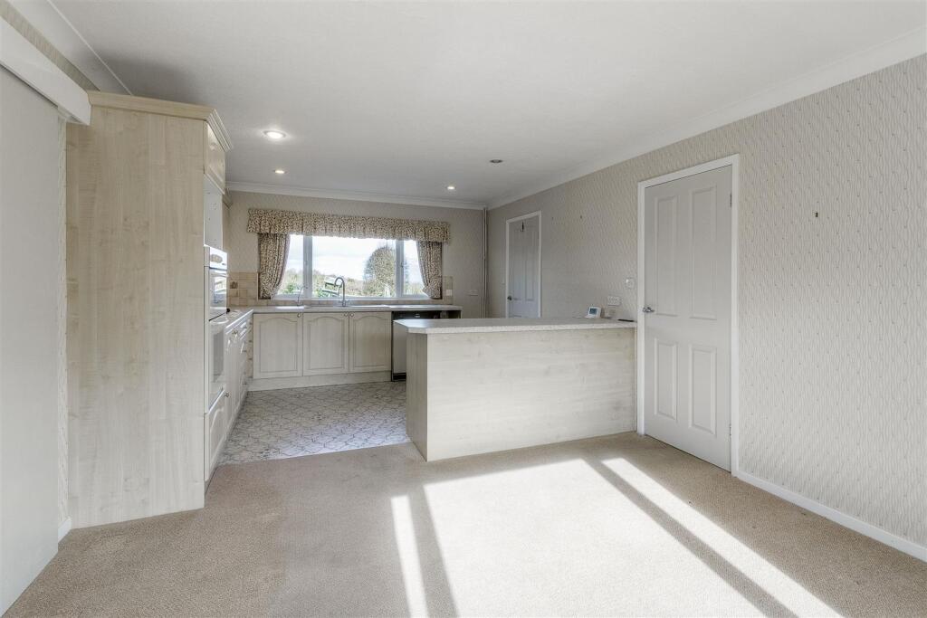 Additional property image - Dunns Lane, Dordon, B78