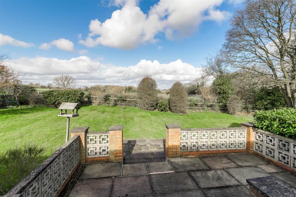 Additional property image - Dunns Lane, Dordon, B78