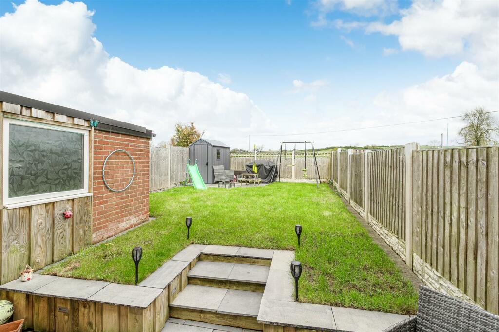 3 bedroom house for sale in Hollybank Estate, Austrey, CV9