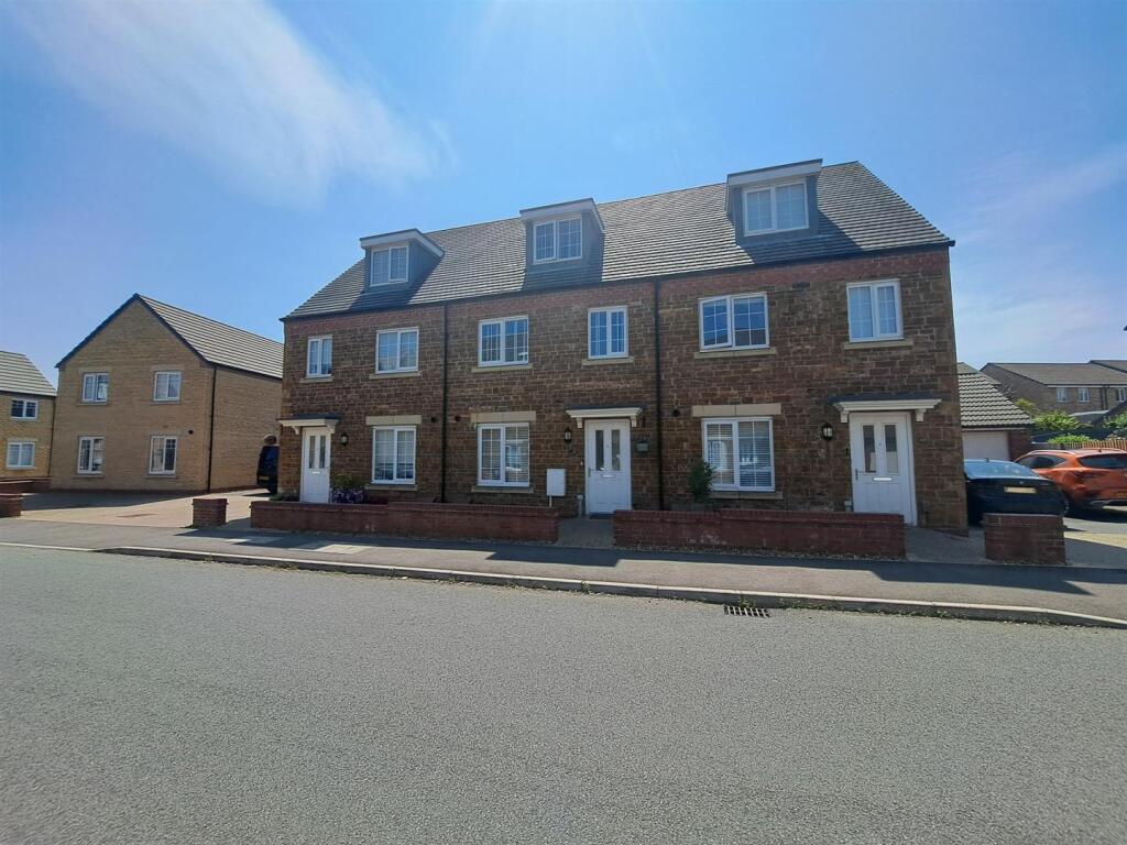 Main image of property: Dragonfly Way, Pineham, Northampton, NN4