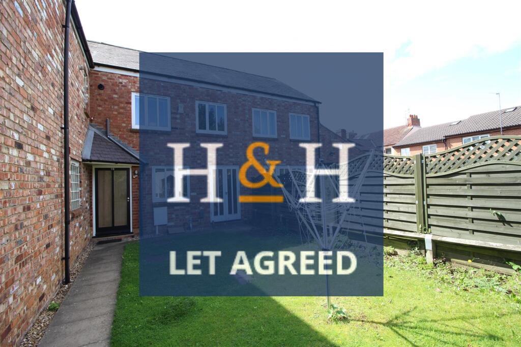 Main image of property: EDINBURGH ROAD, QUEENS PARK - NN2