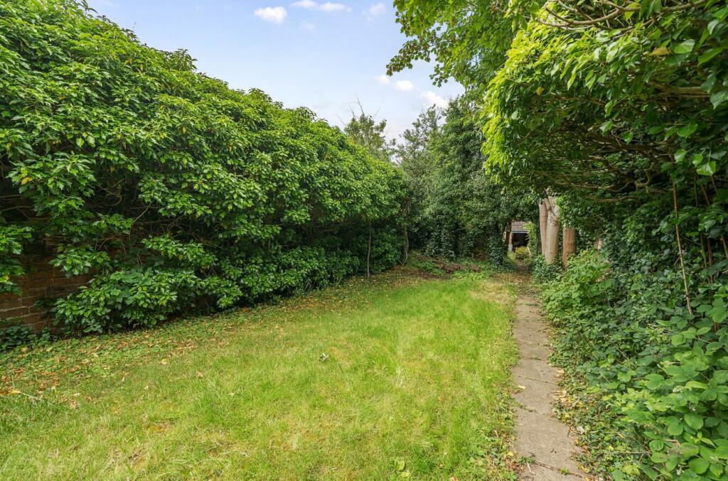 Additional property image - Clifton Road, Rugby, CV21