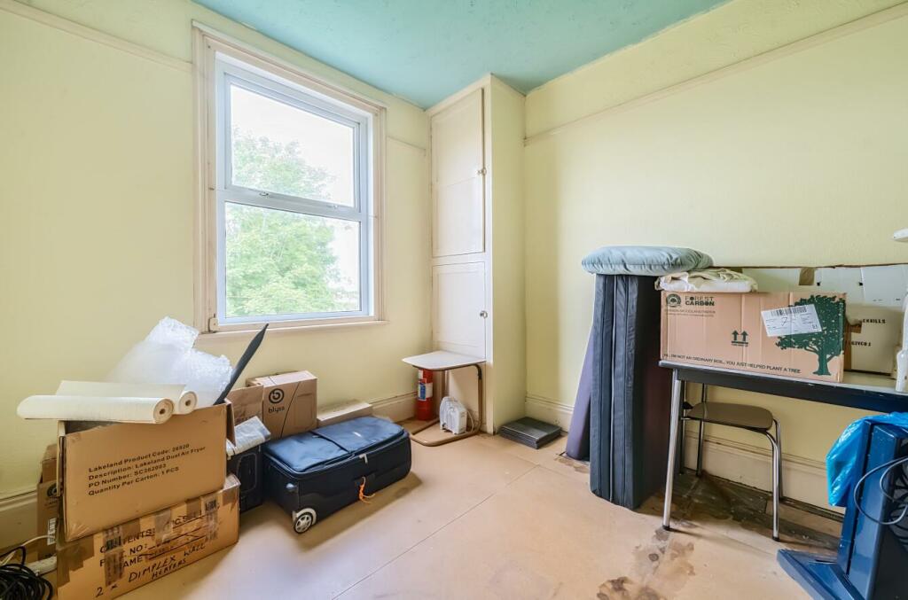 Additional property image - Clifton Road, Rugby, CV21