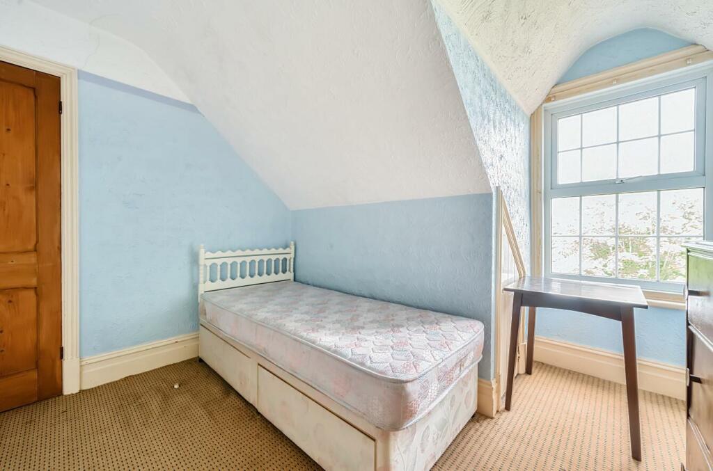 Additional property image - Clifton Road, Rugby, CV21