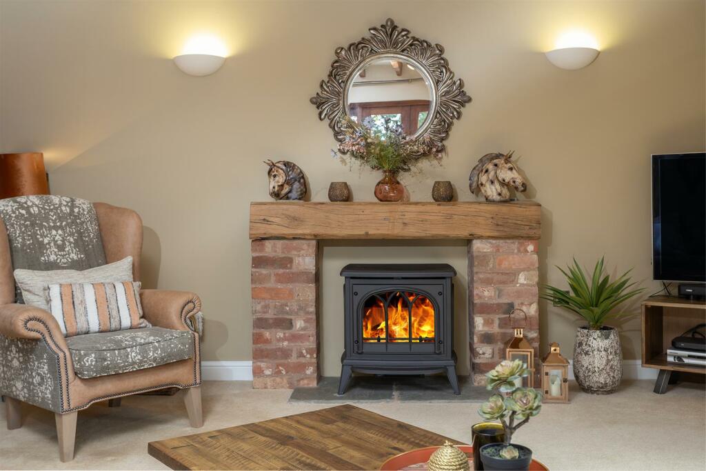 Additional property image - Montilo Lane, Pailton, Rugby CV23