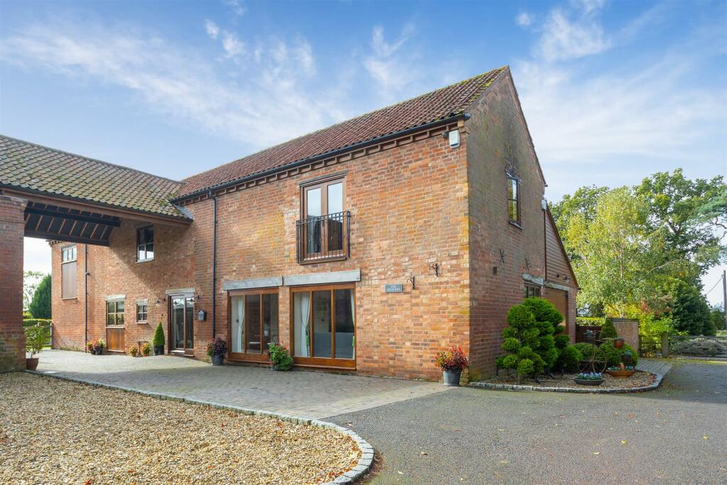 Additional property image - Montilo Lane, Pailton, Rugby CV23