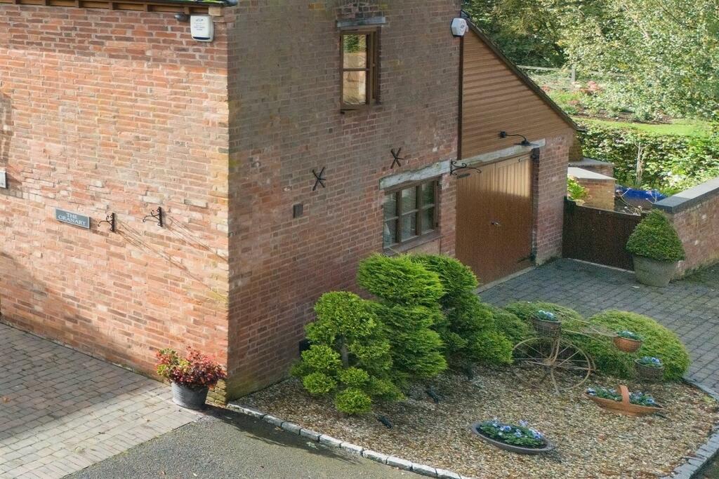 Additional property image - Montilo Lane, Pailton, Rugby CV23