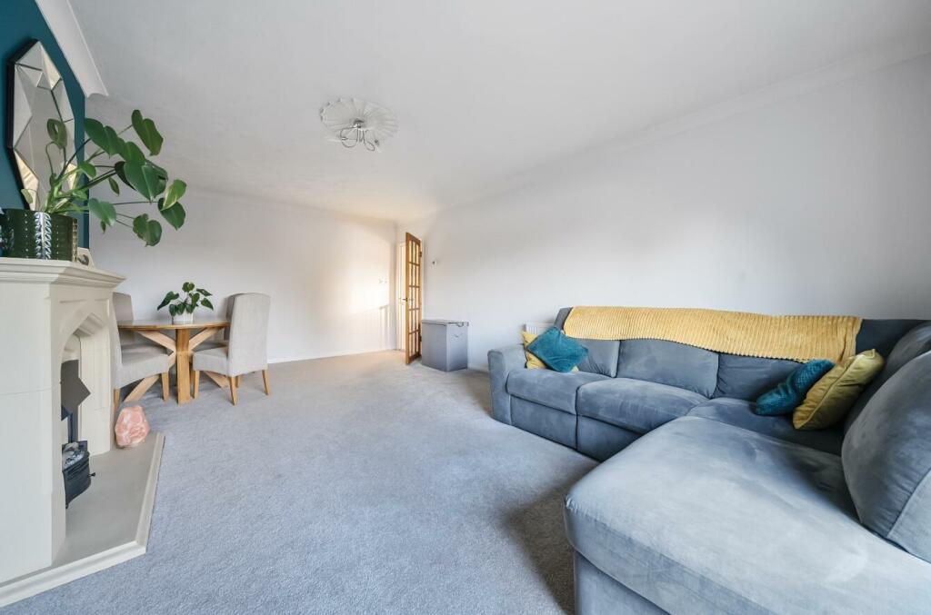 Additional property image - Mellor Road, Rugby, CV21