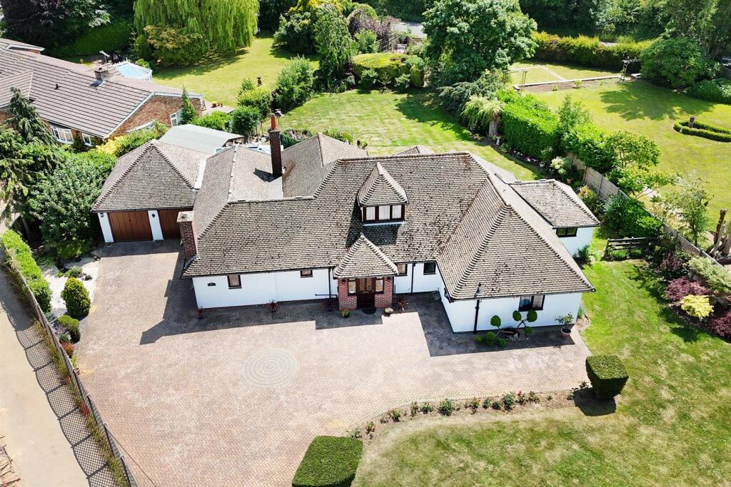 Main image of property: Southam Road, Dunchurch, Rugby, CV22