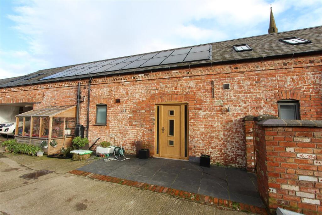 Main image of property: Little Croft, Main Street, Theddingworth