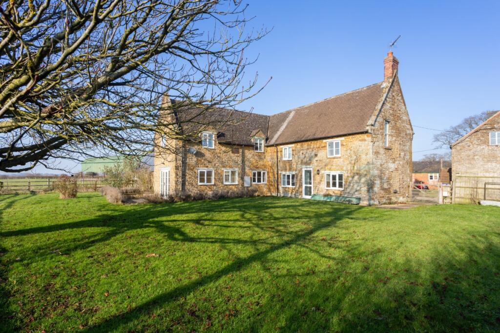 Main image of property: Culworth OX17