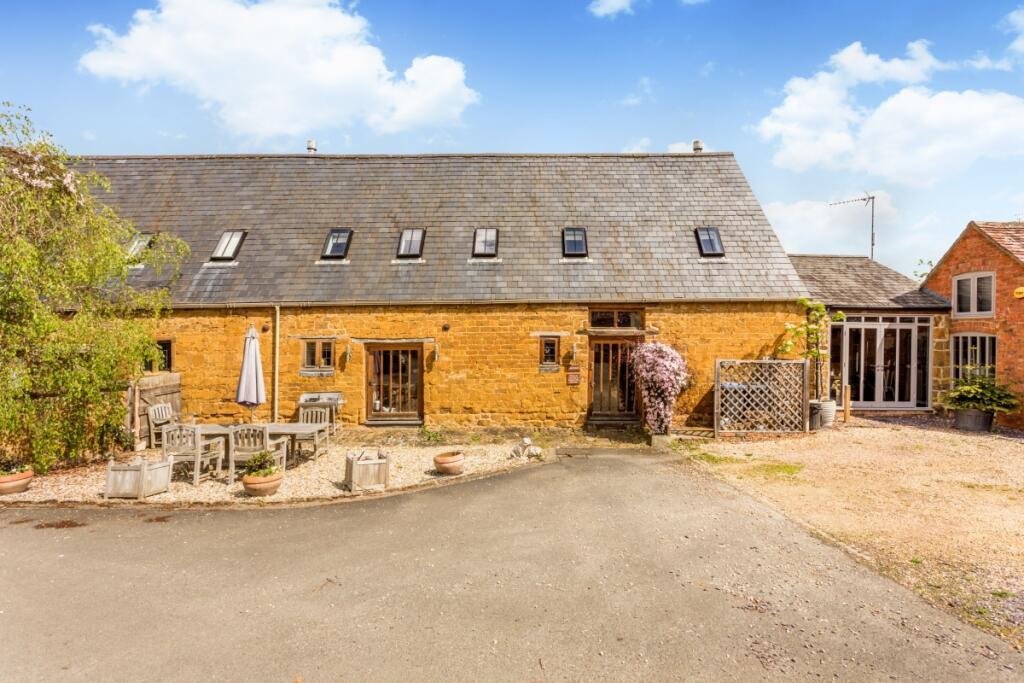 Main image of property: The Green Warmington OX17