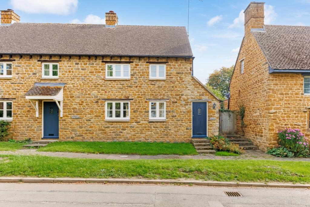 Main image of property: Wroxton Lane Horley OX15