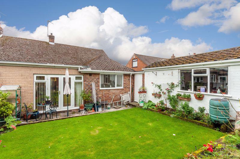 2 bedroom bungalow for sale in Langdale Drive, Burscough, Ormskirk, L40