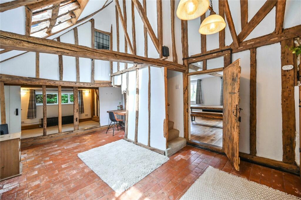 5 bedroom detached house for sale in The Street, WillesboroughLees