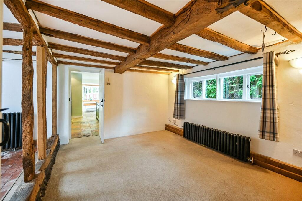 5 bedroom detached house for sale in The Street, WillesboroughLees