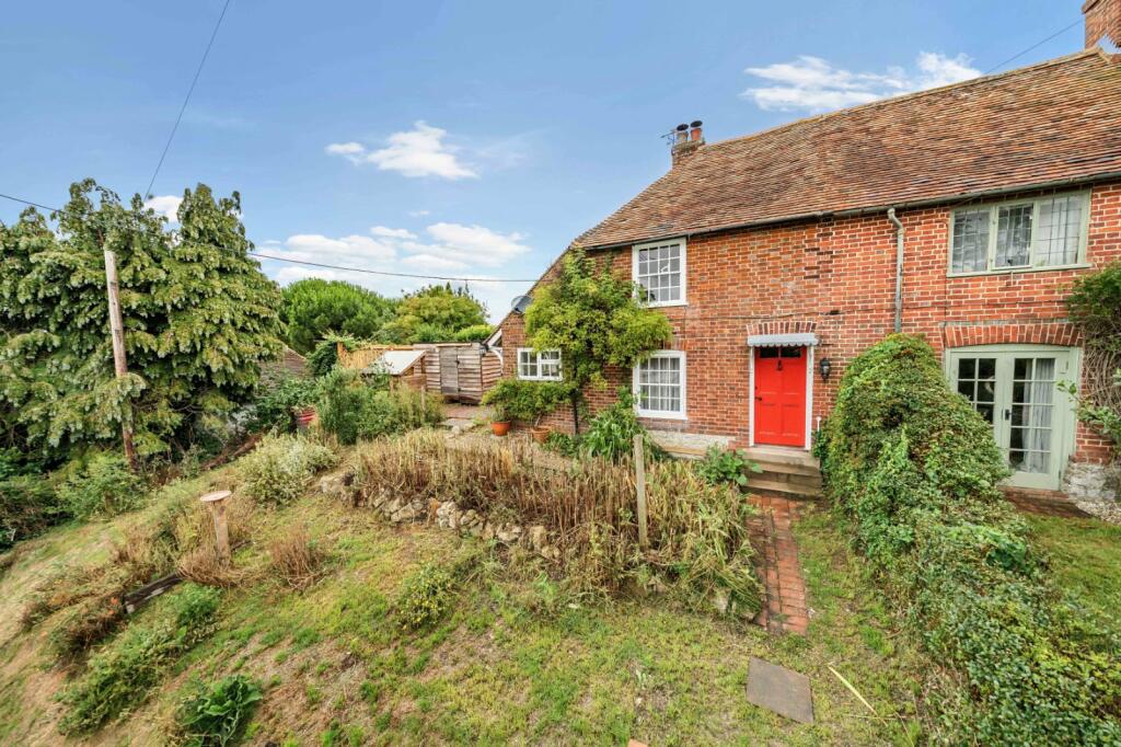 2 bedroom semidetached house for sale in Frith Road, Aldington