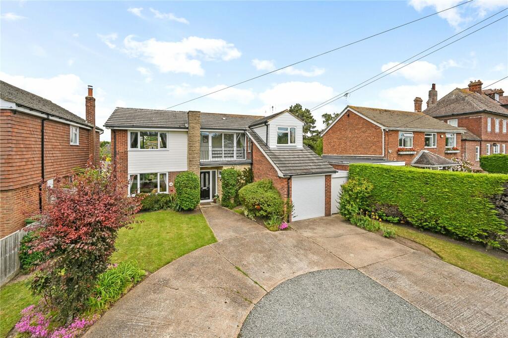 4 bedroom detached house for sale in Littlestone Road, Littlestone, New