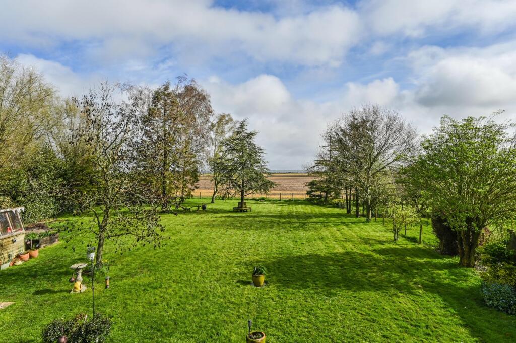 3 bedroom semidetached house for sale in Ivychurch, Romney Marsh, Kent