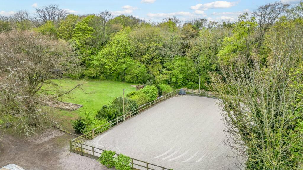 Additional property image - Pilgrims Cottages, Roman Road, West Studdal, Kent, CT15
