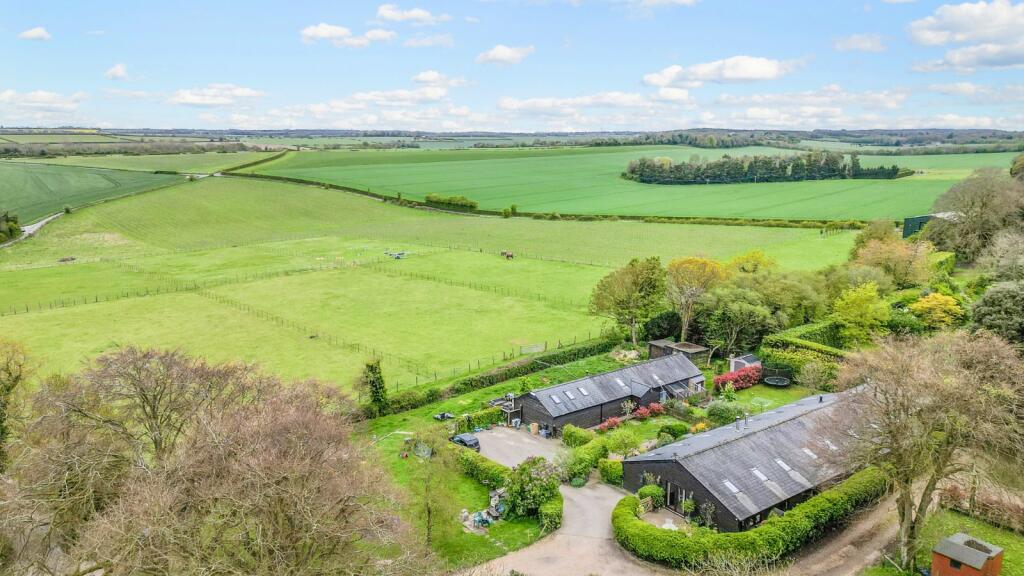 Additional property image - Pilgrims Cottages, Roman Road, West Studdal, Kent, CT15