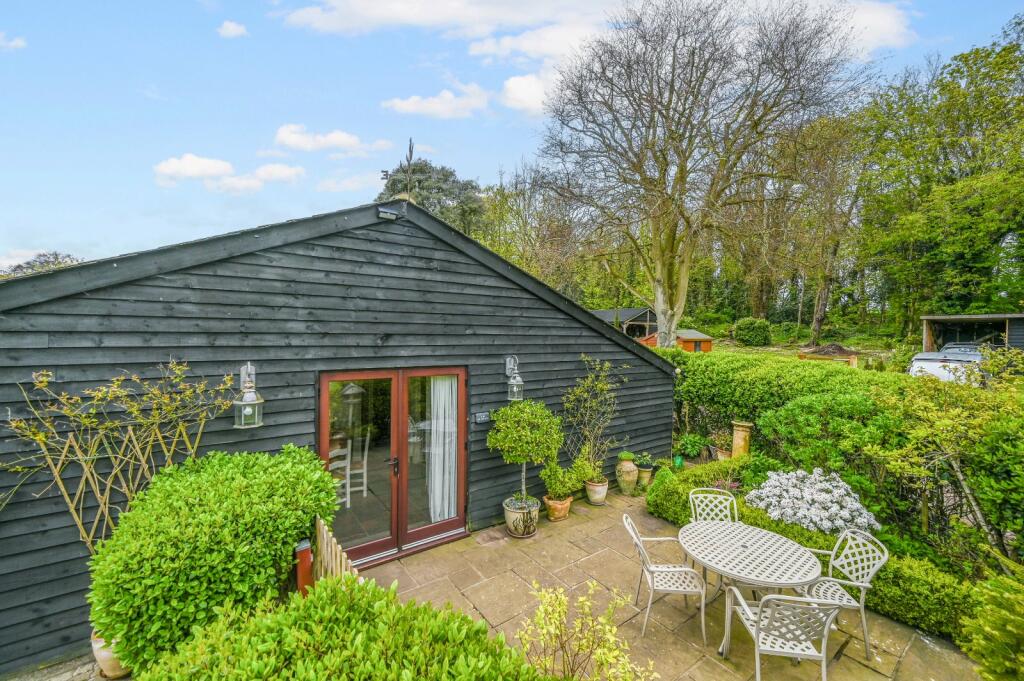 Additional property image - Pilgrims Cottages, Roman Road, West Studdal, Kent, CT15