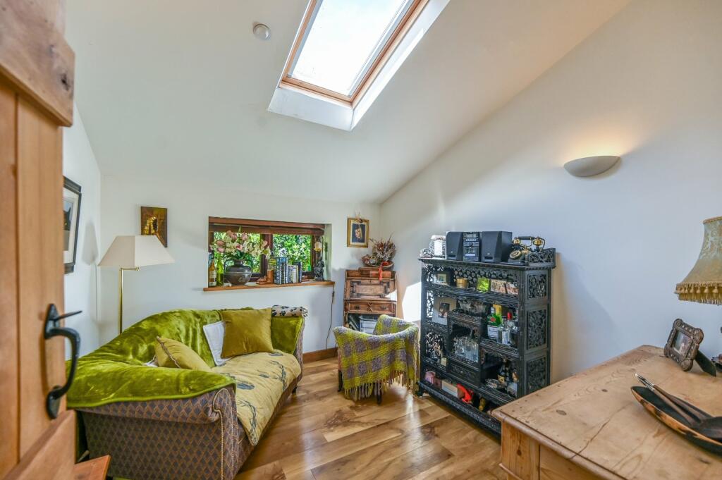 Additional property image - Pilgrims Cottages, Roman Road, West Studdal, Kent, CT15