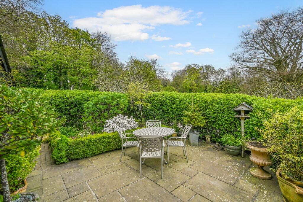 Additional property image - Pilgrims Cottages, Roman Road, West Studdal, Kent, CT15