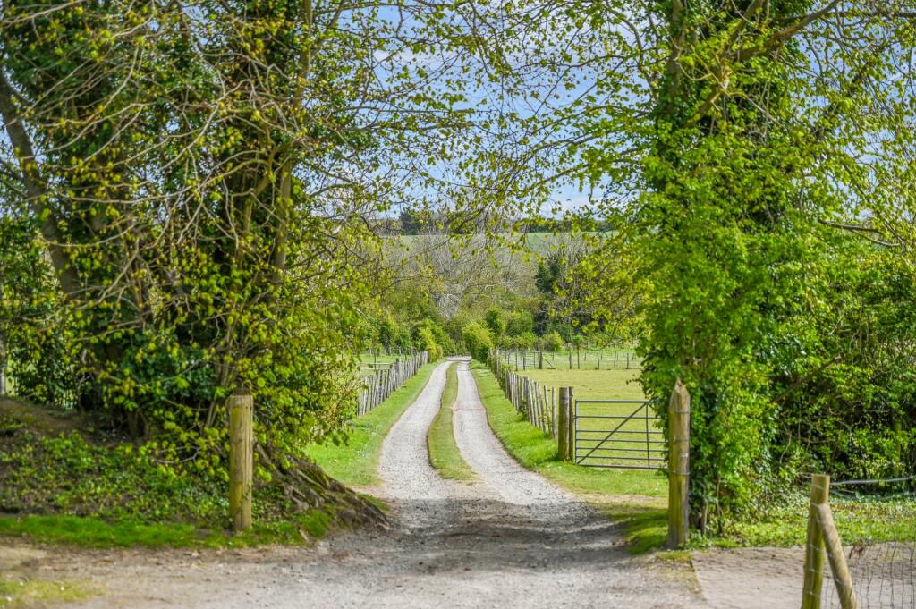 Additional property image - Pilgrims Cottages, Roman Road, West Studdal, Kent, CT15