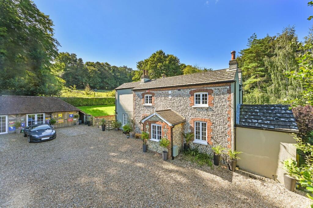 Additional property image - Alkham Road, Temple Ewell, Dover, Kent, CT16