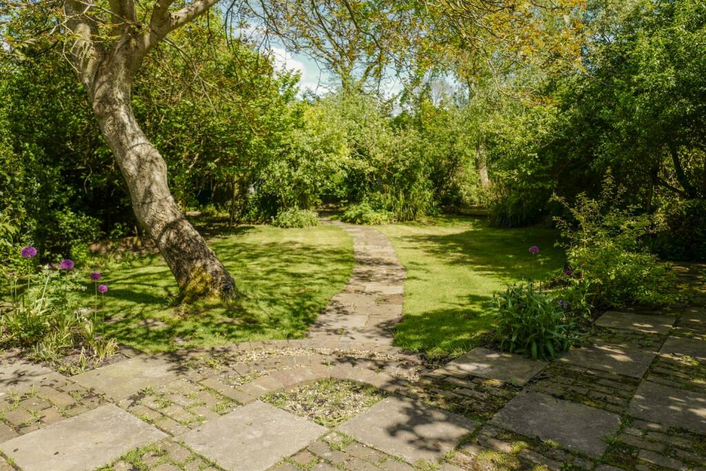 Additional property image - Lower Hardres, Canterbury, CT4