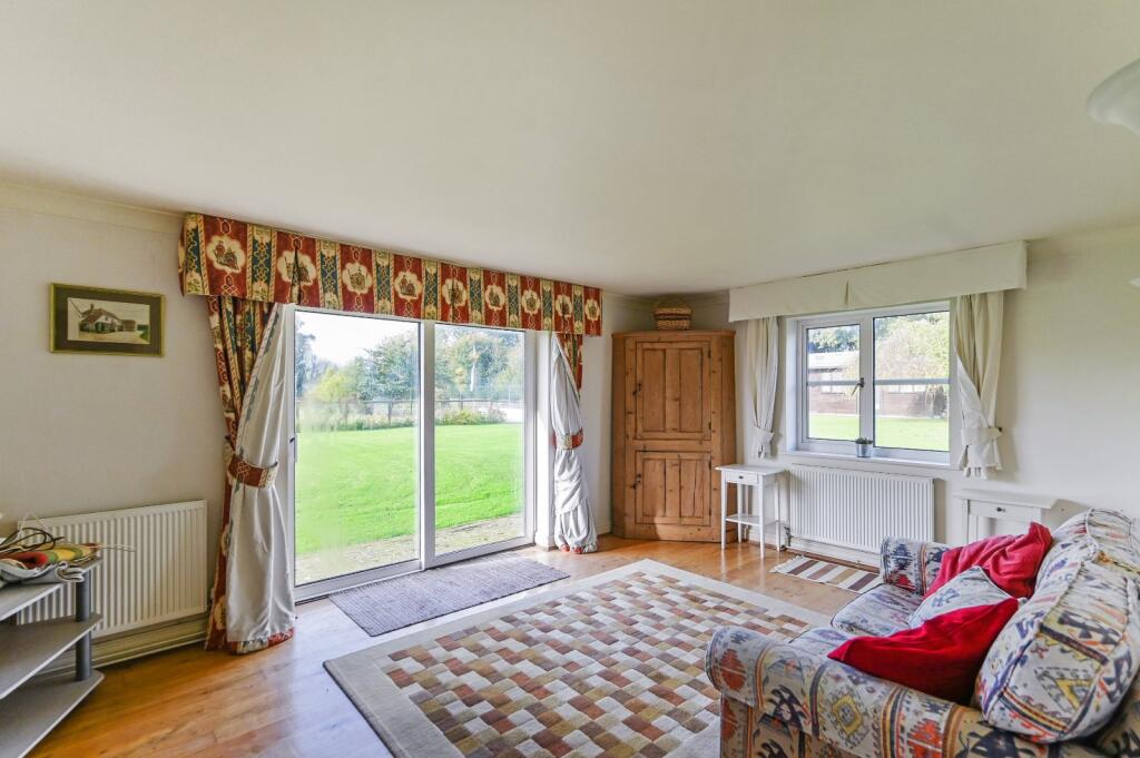 Additional property image - The Farmhouse, Homeside Farm, Bossingham, Kent, CT4