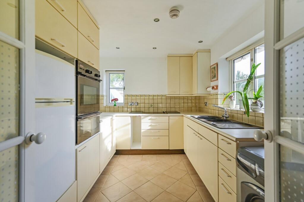 Additional property image - The Farmhouse, Homeside Farm, Bossingham, Kent, CT4