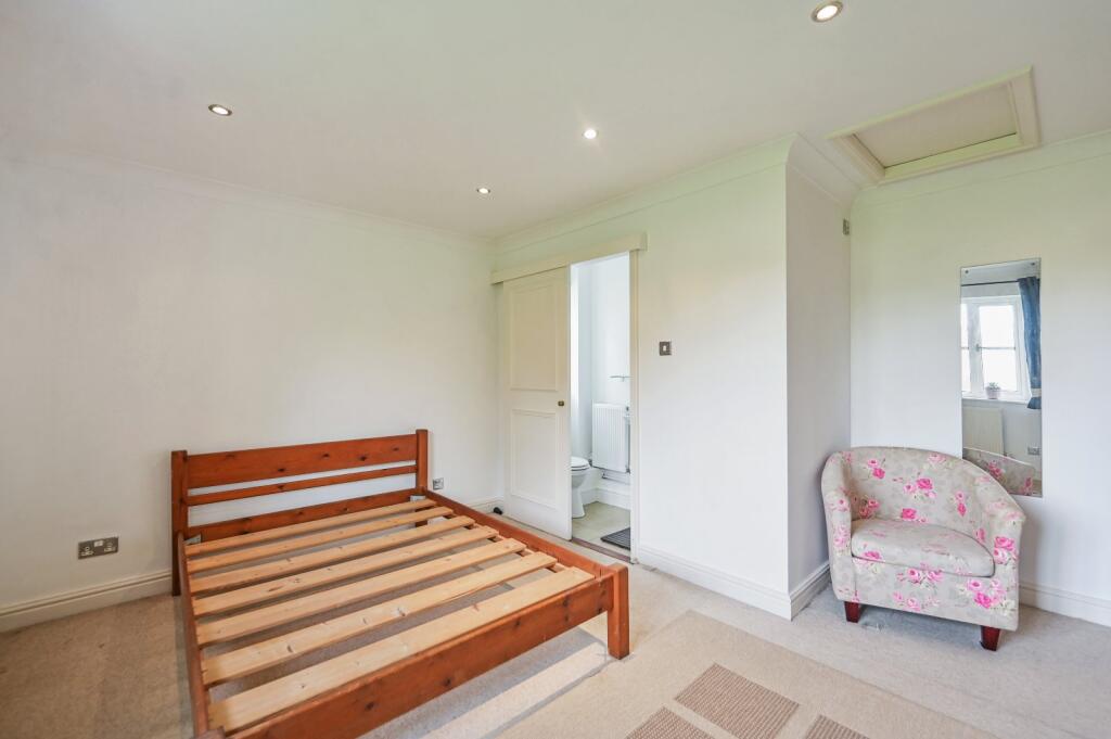 Additional property image - The Farmhouse, Homeside Farm, Bossingham, Kent, CT4